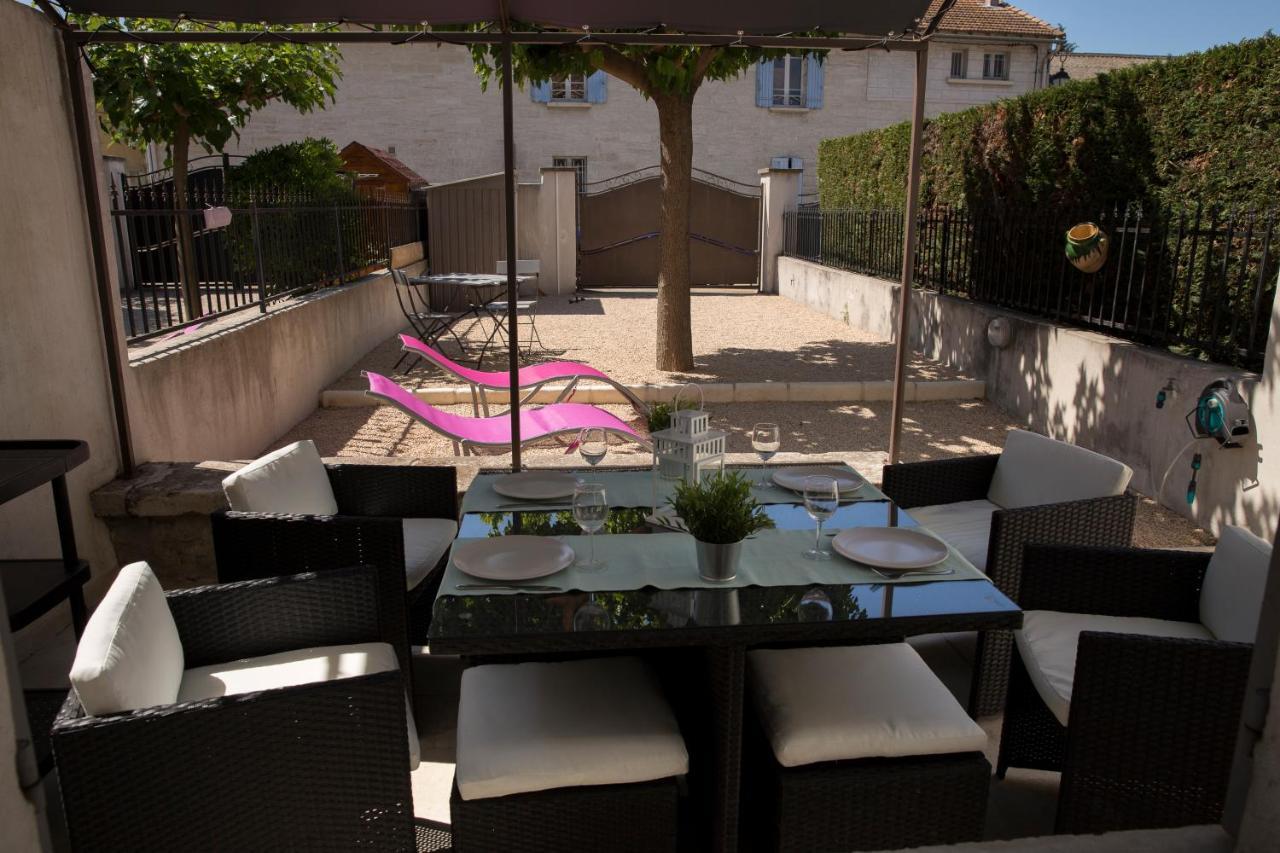 Maison Tendance Avec Jardin, Centre Village, Alpilles, Familles Eyragues Exterior photo